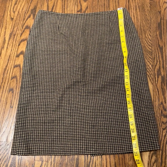 Ann Taylor wool pencil skirt - Picture 5 of 6